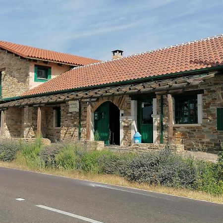 Hosteria Casa Flor Murias de Rechivaldo Exterior foto